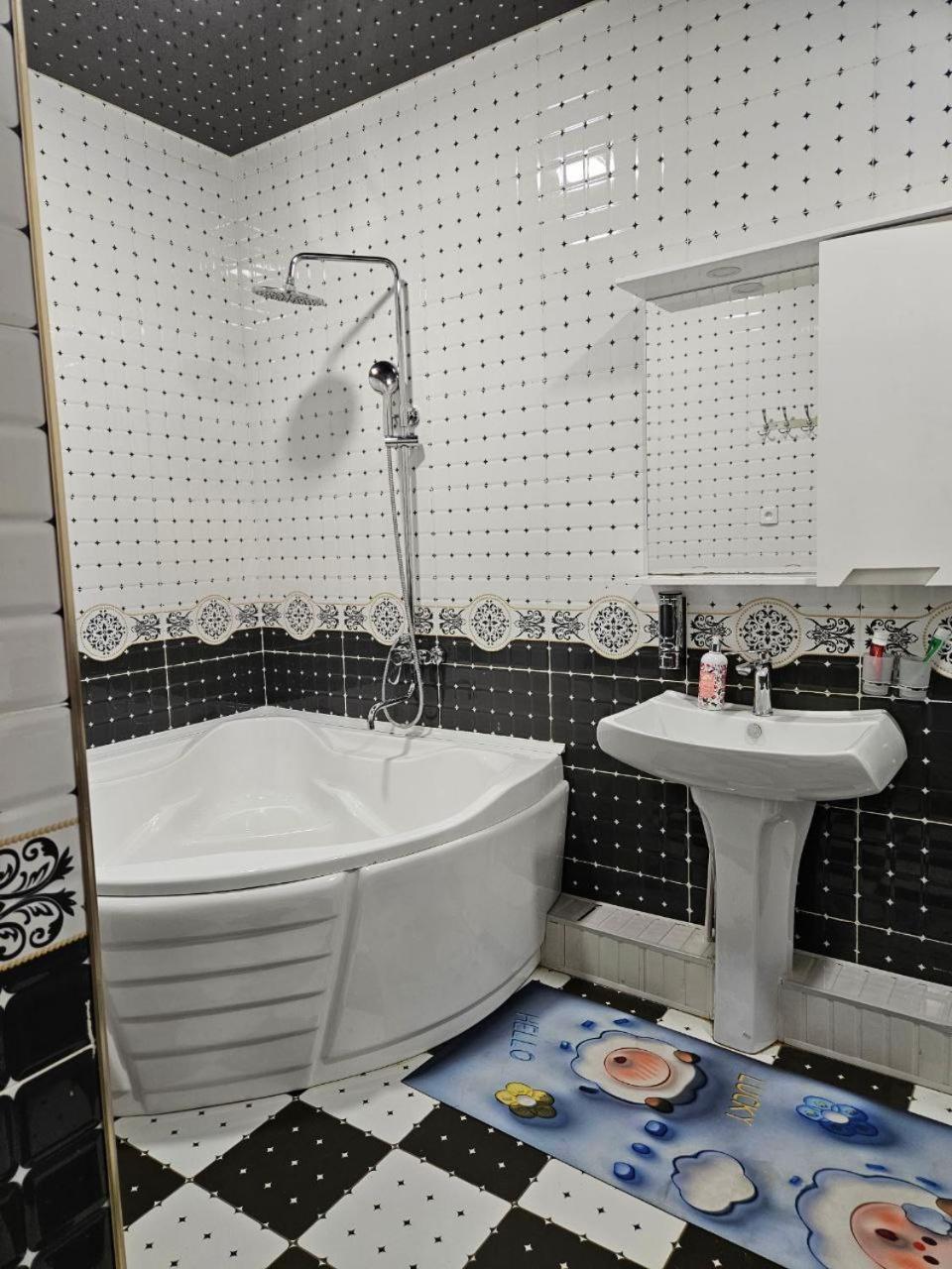Apartment Bonushka Samarkand Exteriör bild